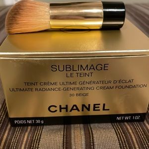 Chanel Sublimage Le Teint Foundation 30 Beige